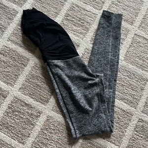 Beyond Yoga Maternity leggings